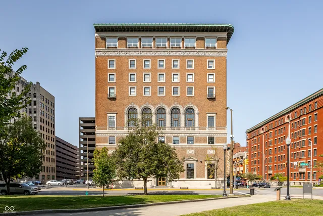 $649,900 | 350 North Meridian Street, Unit 606/607, Indianapolis, IN 46204