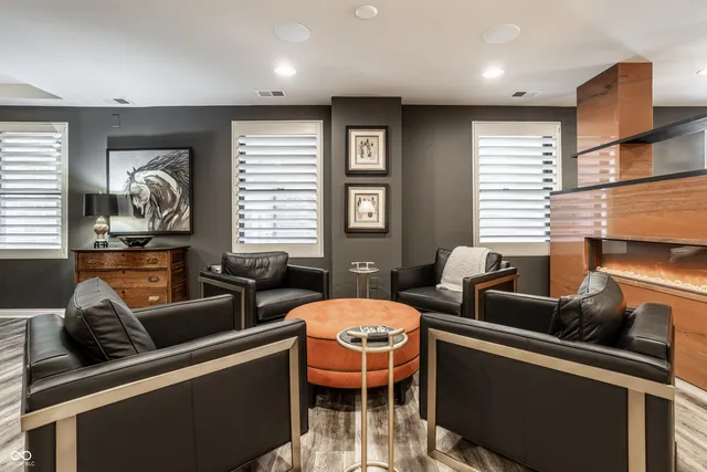 $649,900 | 350 North Meridian Street, Unit 606/607, Indianapolis, IN 46204