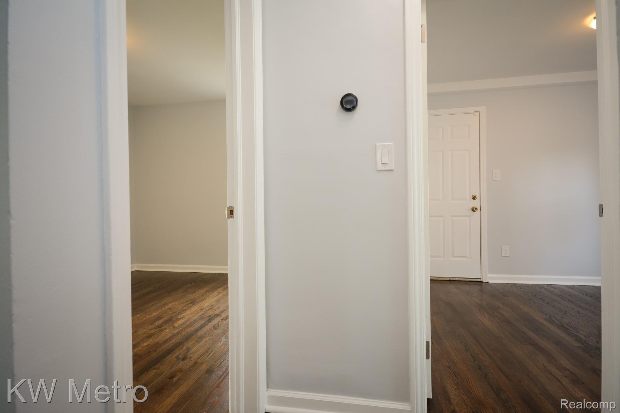 497 Roth Boulevard Clawson, MI 48017 - Photo 17 of 33 17.jpg
