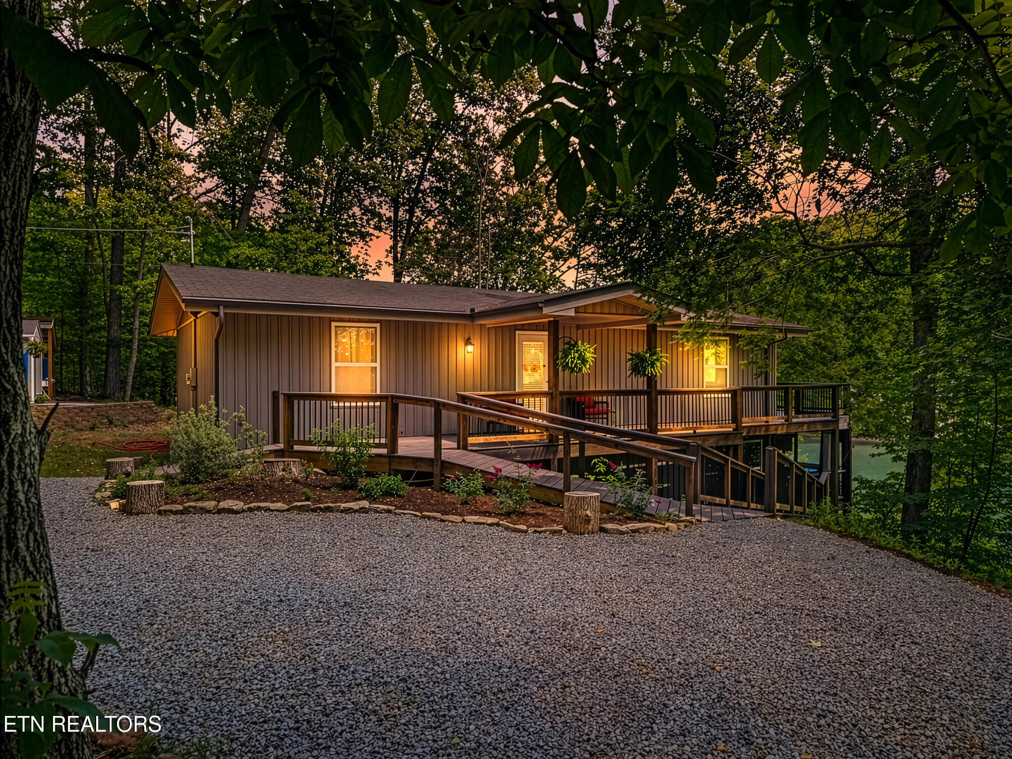 124 Peninsula Road Madisonville, TN 37354 - Photo 1 of 51 Peninsula Exteriors-4