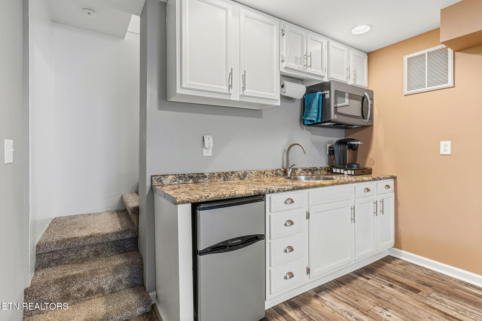 124 Peninsula Road Madisonville, TN 37354 - Photo 25 of 56 27-web-or-mls-124 Peninsula Rd-18 (1)