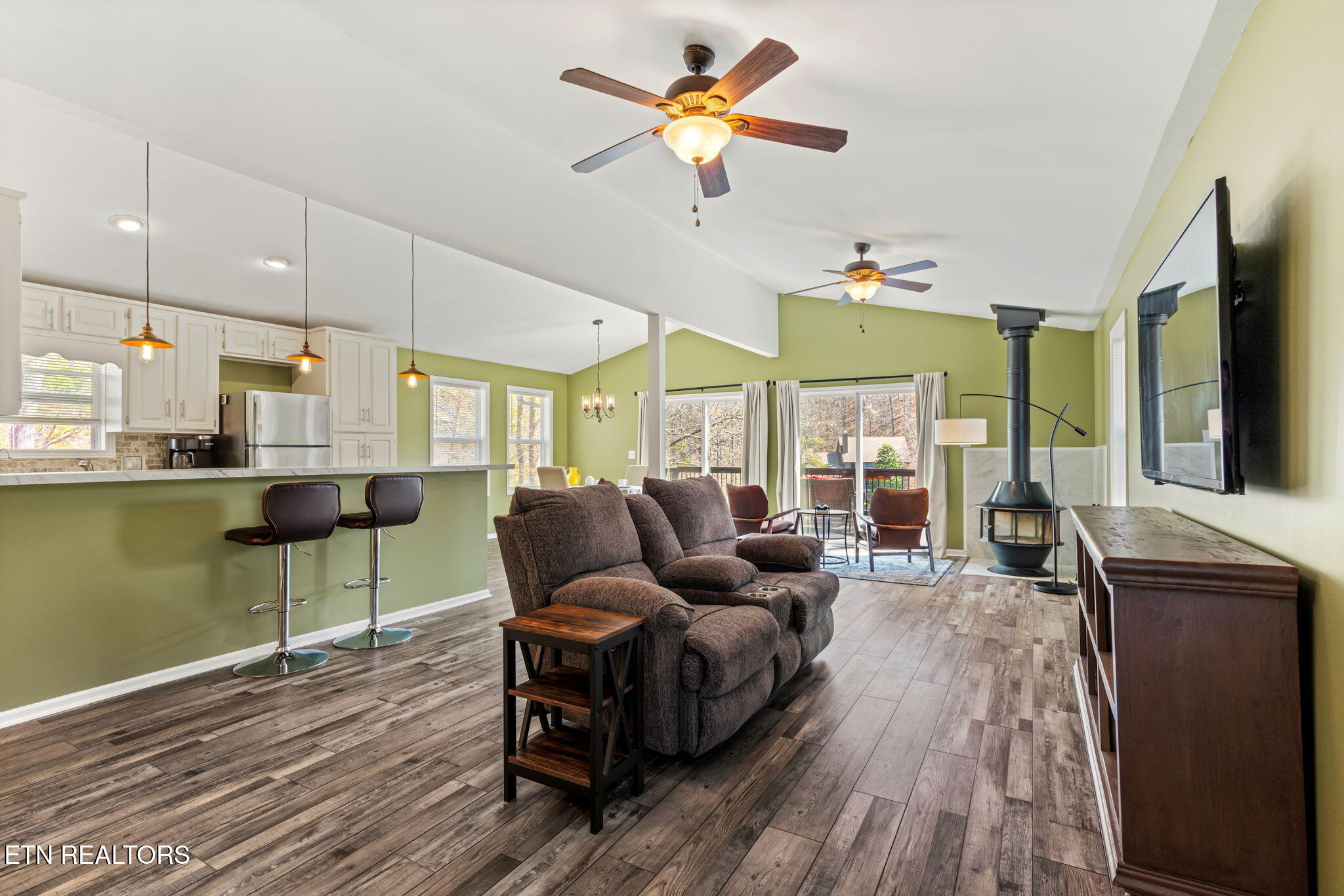 124 Peninsula Road Madisonville, TN 37354 - Photo 9 of 51 10-web-or-mls-124 Peninsula Rd-1