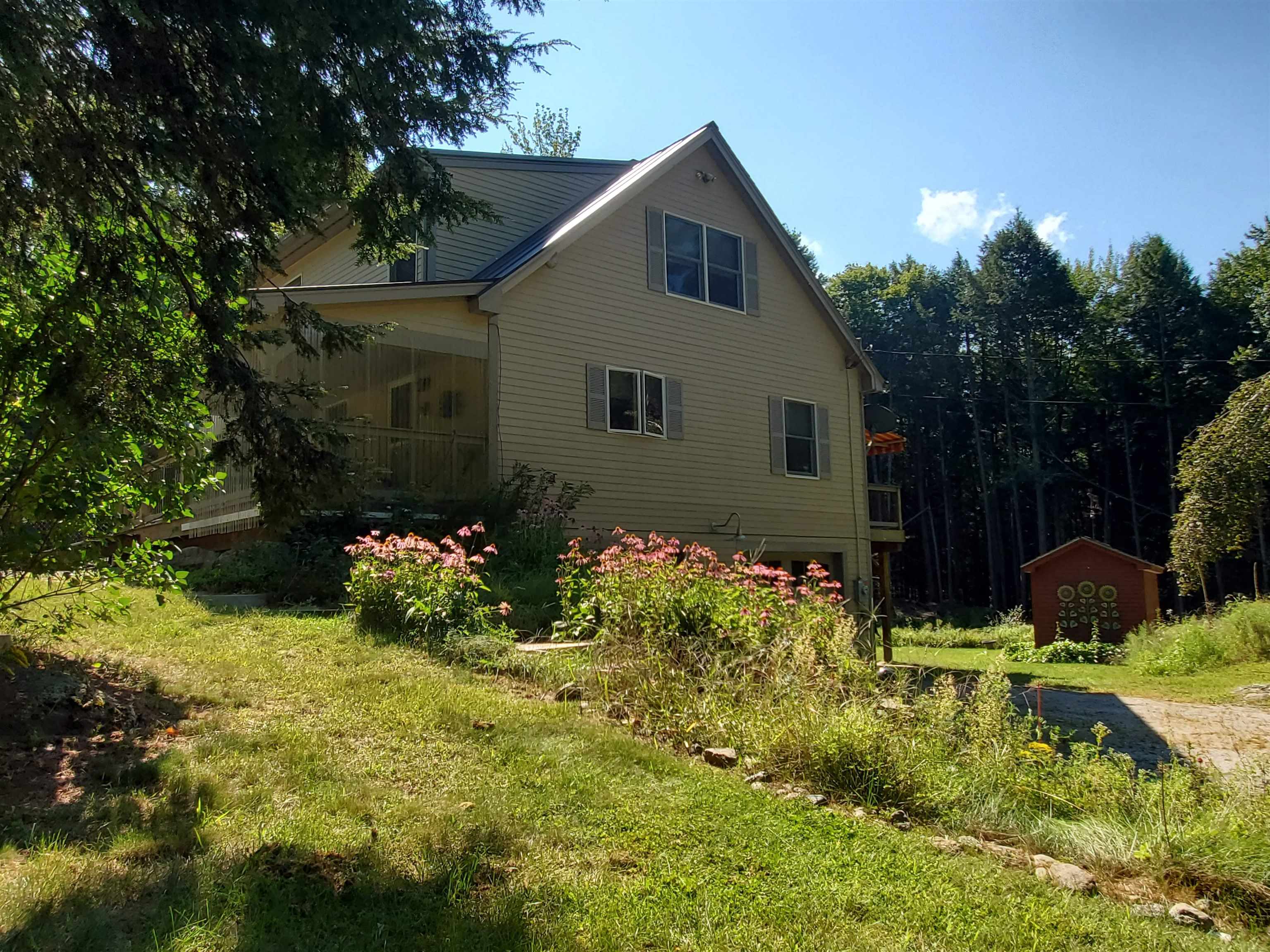 141 Endicott Road Newport, NH 03773 - Photo 1 of 40