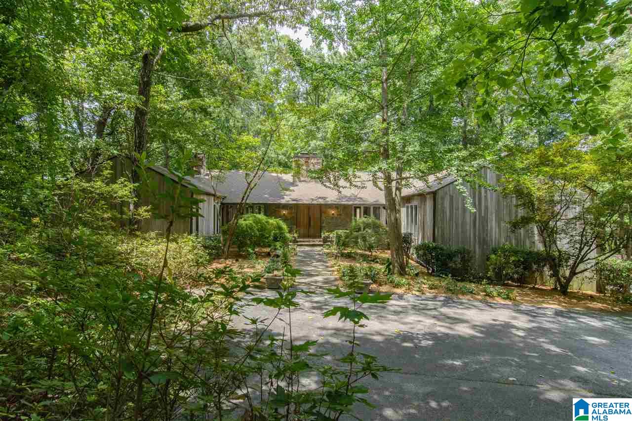 3910 Hunters Lane Birmingham, AL 35243 - Photo 1 of 46