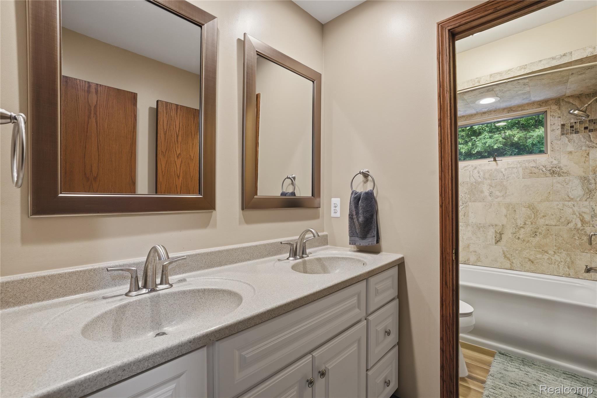 68345 Romeo Plank Road Ray, MI 48096 - Photo 40 of 52 Bathroom