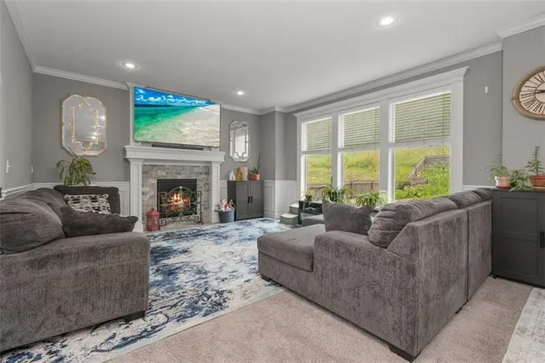 $538,900 | 839 Creekmoor Pond Lane, Raymore, MO 64083