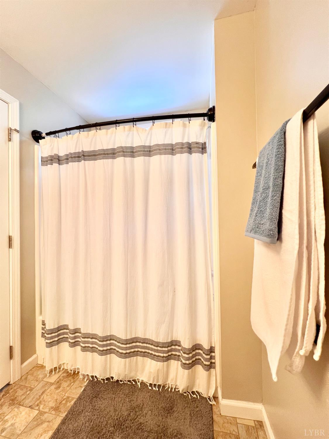 102 Fawn Court Amherst, VA 24521 - Photo 7 of 64