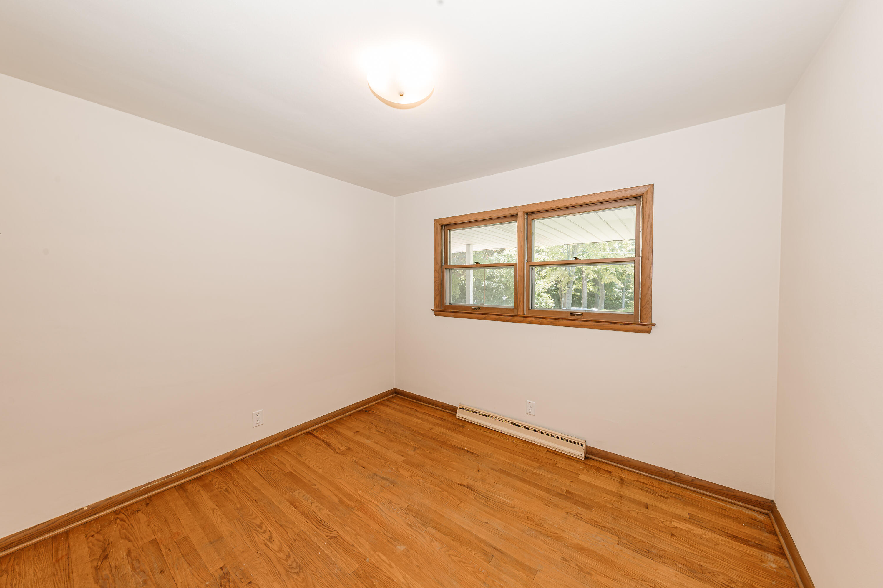 21670 West Glengarry Road New Berlin, WI 53146 - Photo 23 of 50 Bedroom 3