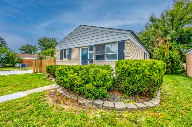 $1,350 | 11203 Toepfer Road, Warren, MI 48089