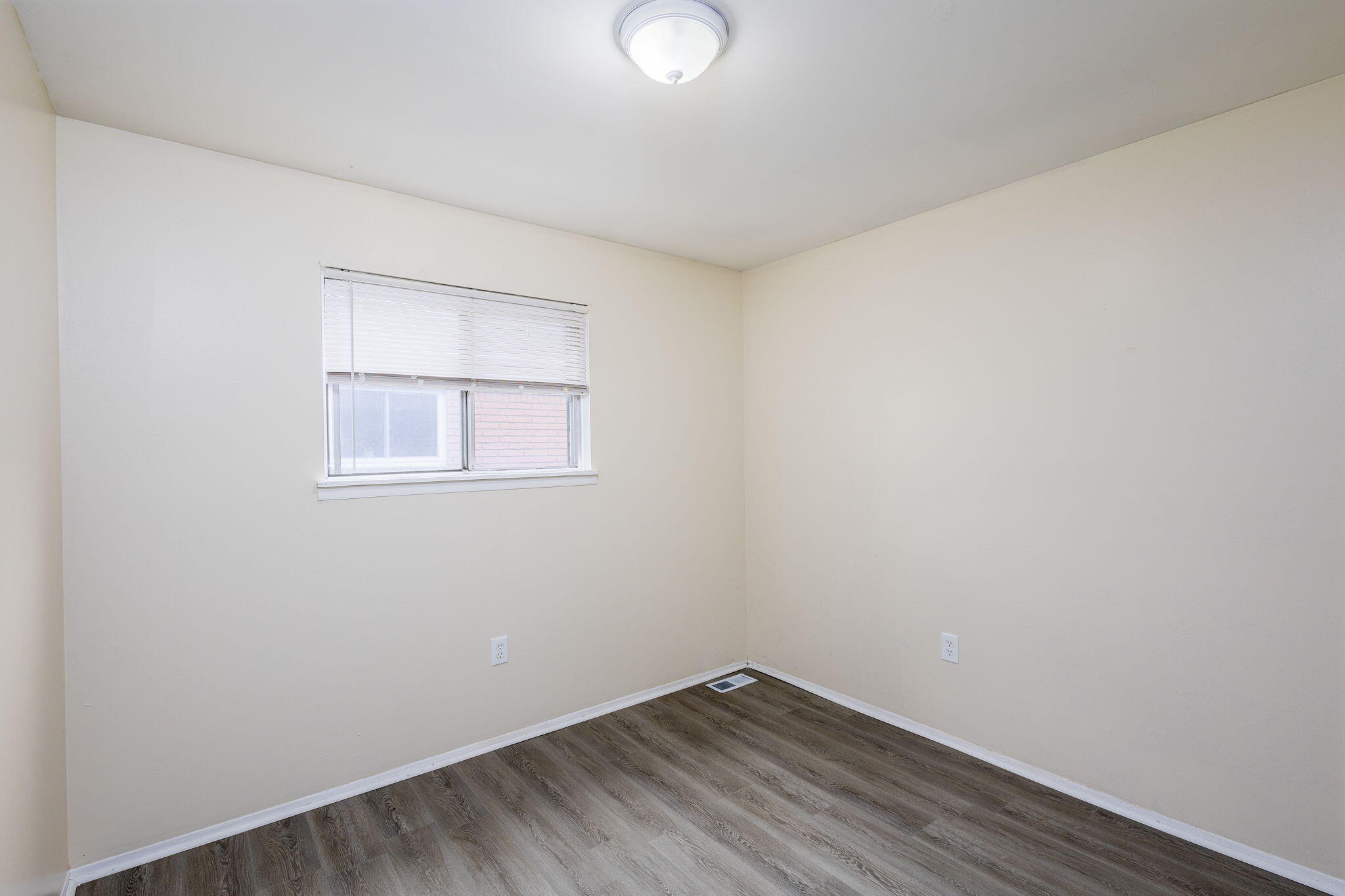 11203 Toepfer Road Warren, MI 48089 - Photo 12 of 23 14-WEB~1