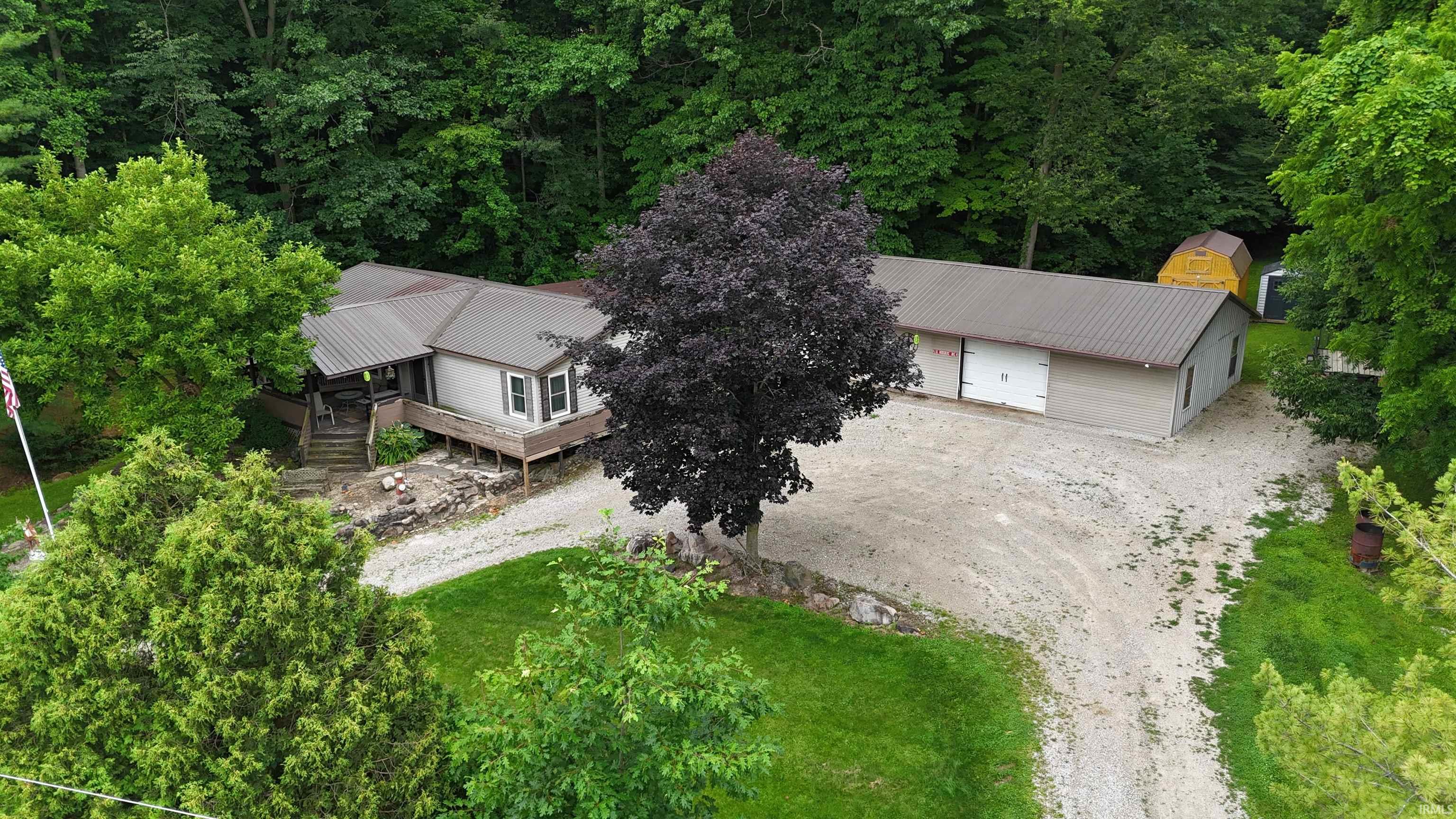 3401 West Delaware Road Logansport, IN 46947 - Photo 2 of 28