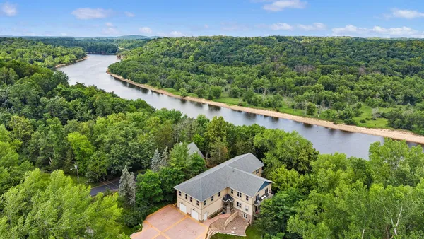$2,750,000 | 1000 Hillside Drive, Wisconsin Dells, WI 53965
