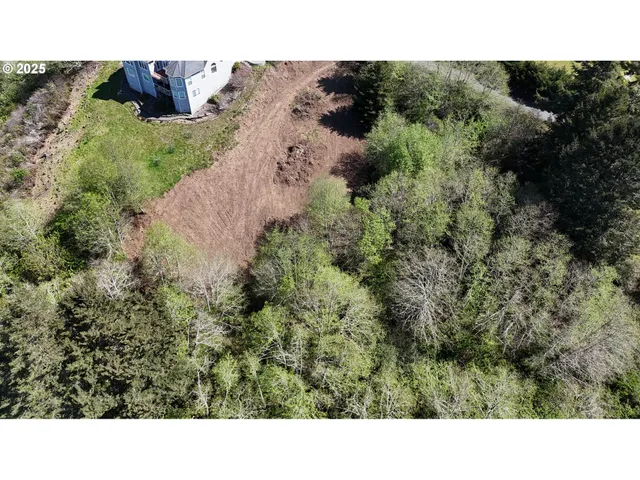 $199,999 | West Benham Lane, Unit 300, Brookings, OR 97415