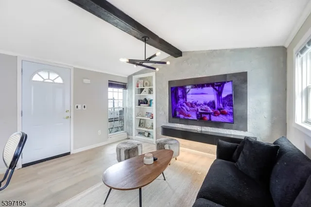 $149,999 | 190 West 24th Street, Unit B22, Bayonne, NJ 07002