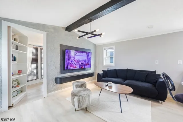 $149,999 | 190 West 24th Street, Unit B22, Bayonne, NJ 07002