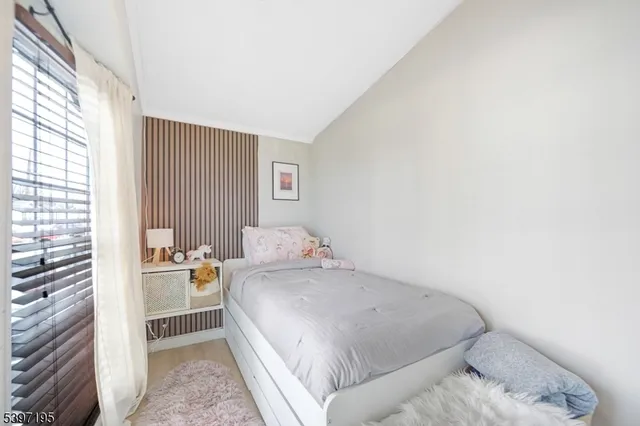 $149,999 | 190 West 24th Street, Unit B22, Bayonne, NJ 07002