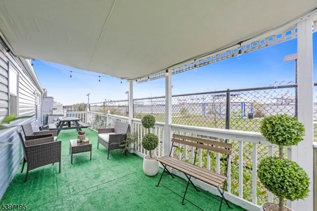 $149,999 | 190 West 24th Street, Unit B22, Bayonne, NJ 07002