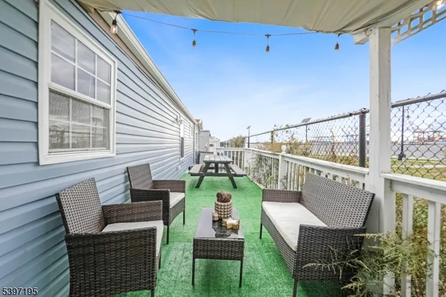 $149,999 | 190 West 24th Street, Unit B22, Bayonne, NJ 07002