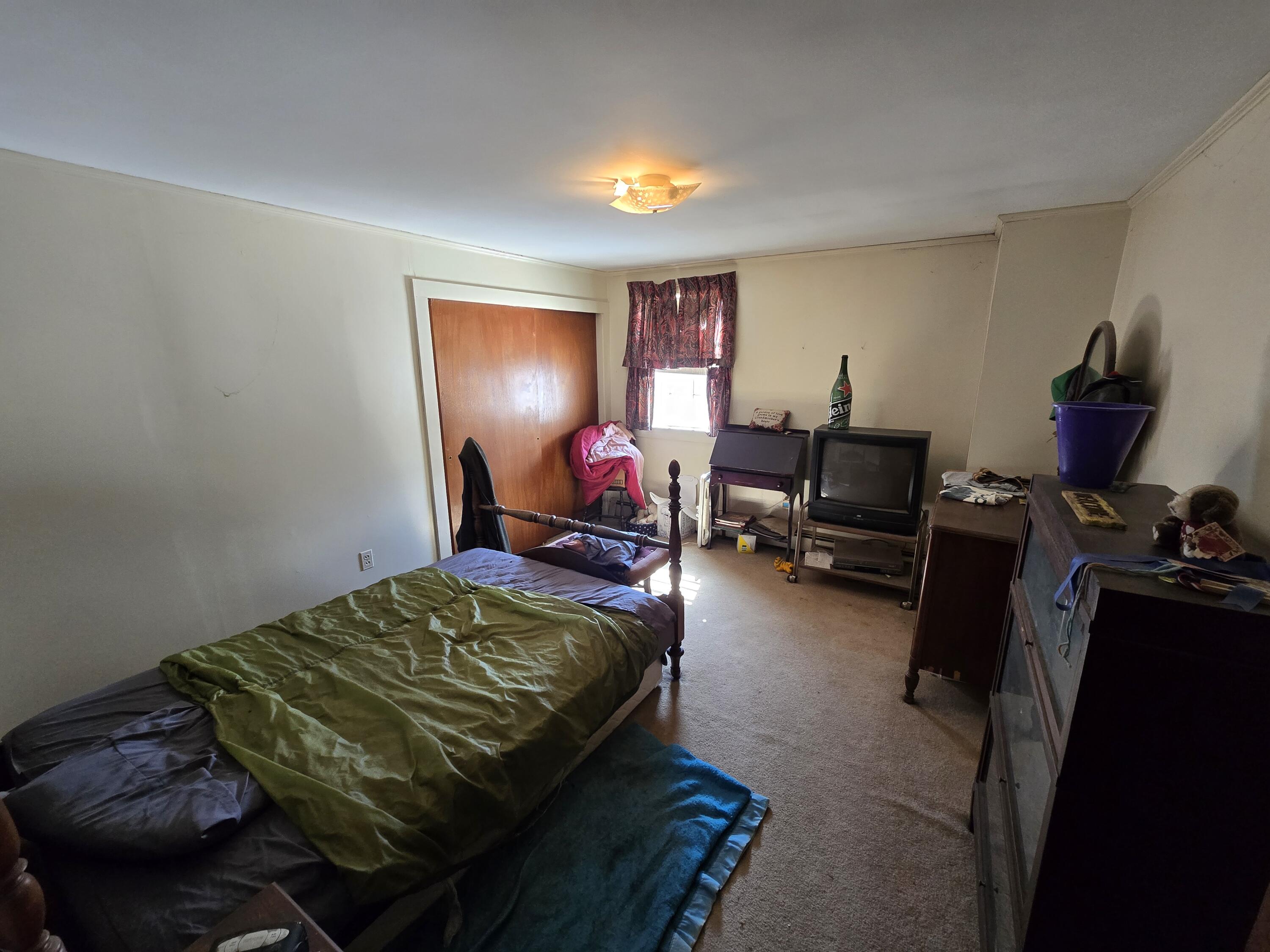 129 West Hill Road Gardiner, ME 04345 - Photo 18 of 39 20260315_121902