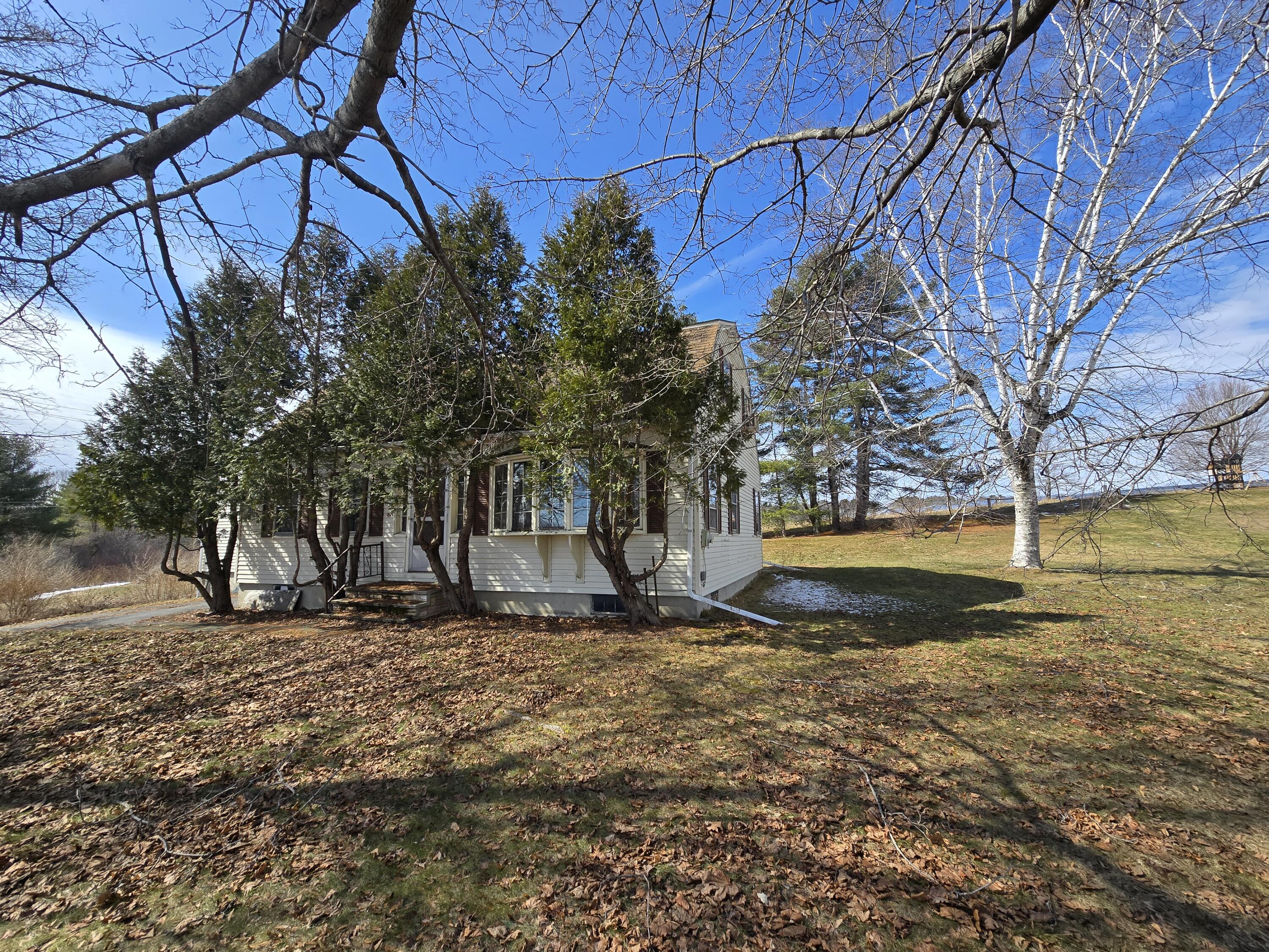 129 West Hill Road Gardiner, ME 04345 - Photo 27 of 39 20260315_122121