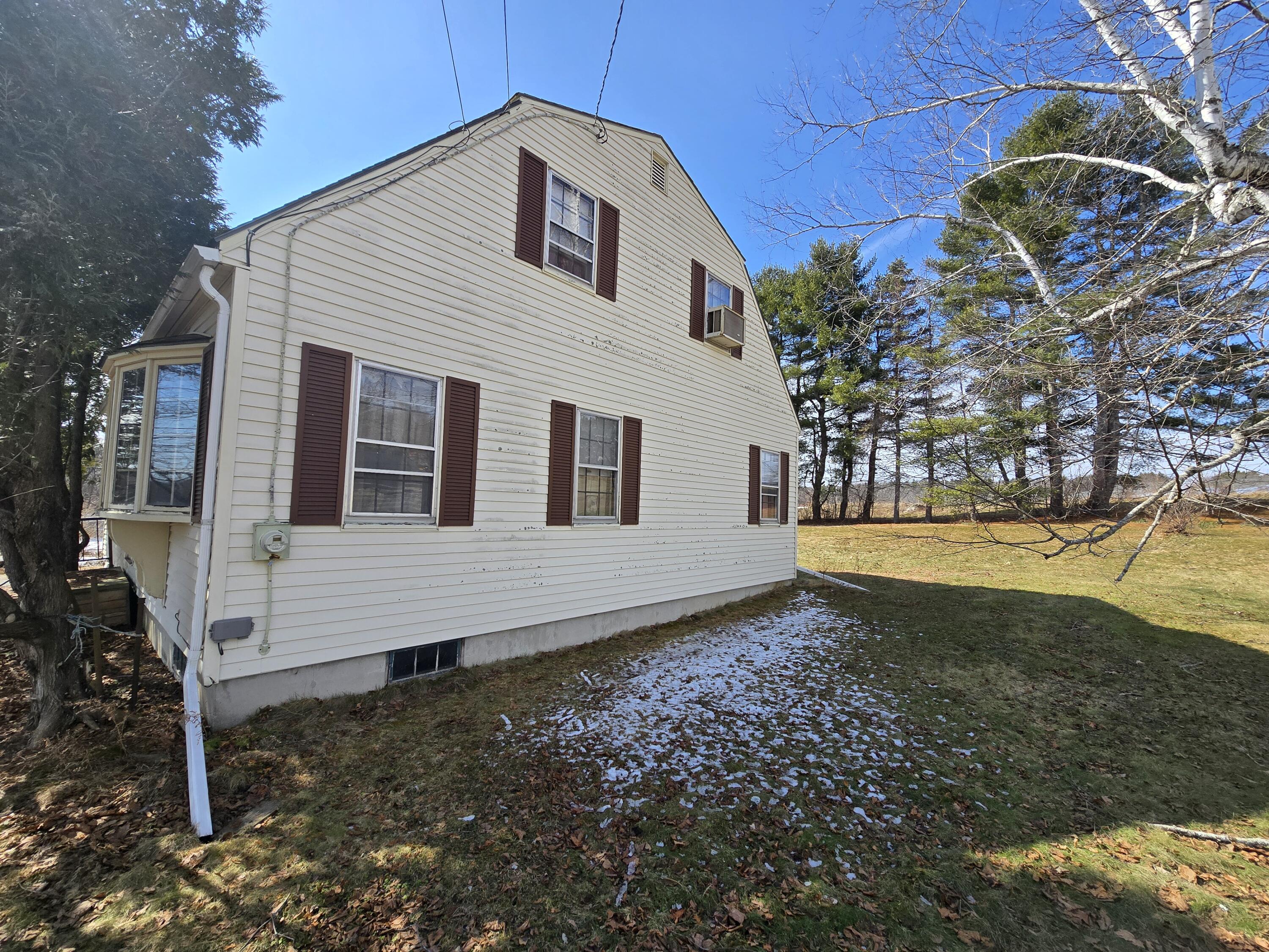 129 West Hill Road Gardiner, ME 04345 - Photo 29 of 39 20260315_122133