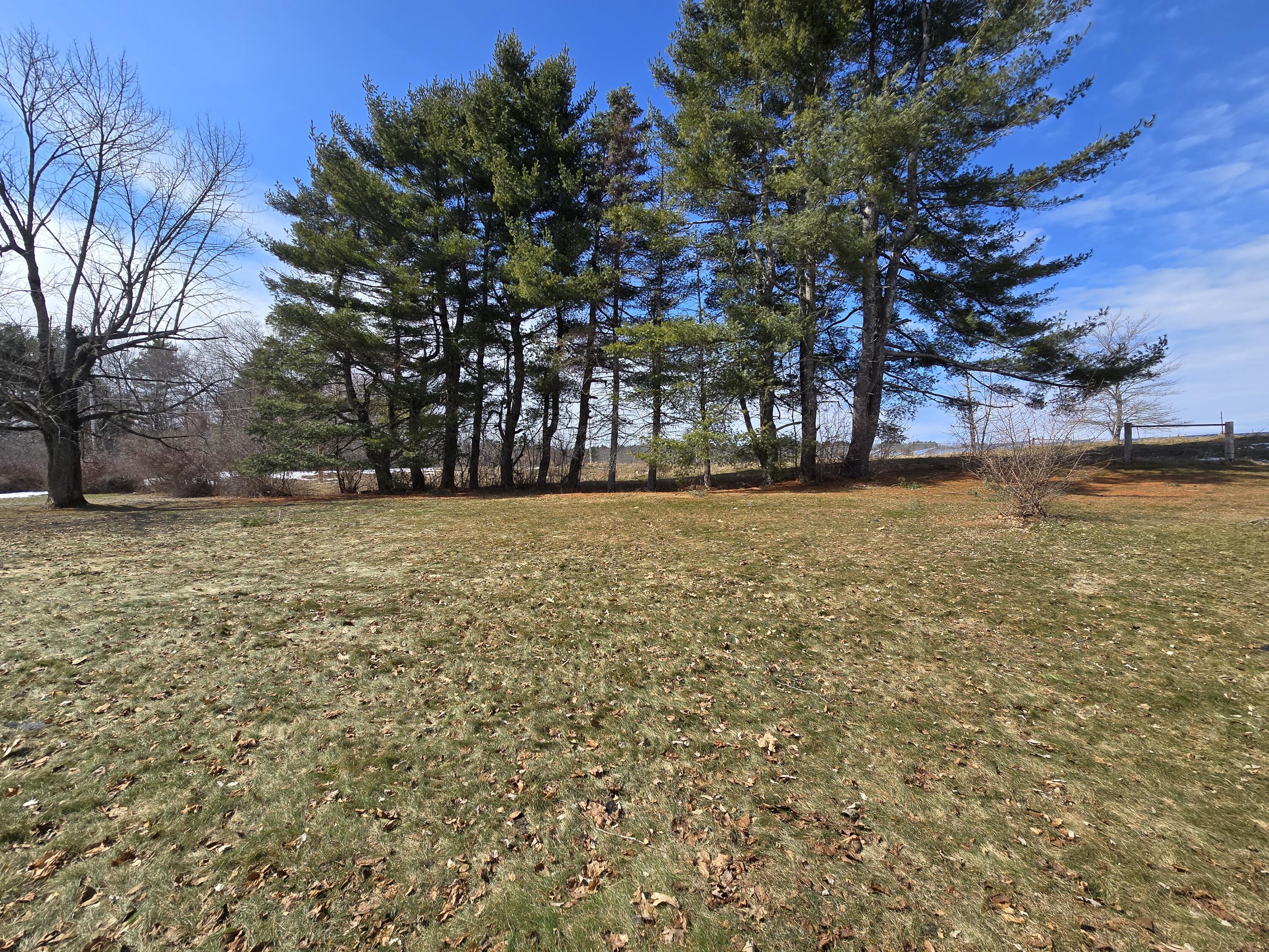 129 West Hill Road Gardiner, ME 04345 - Photo 32 of 39 20260315_122151