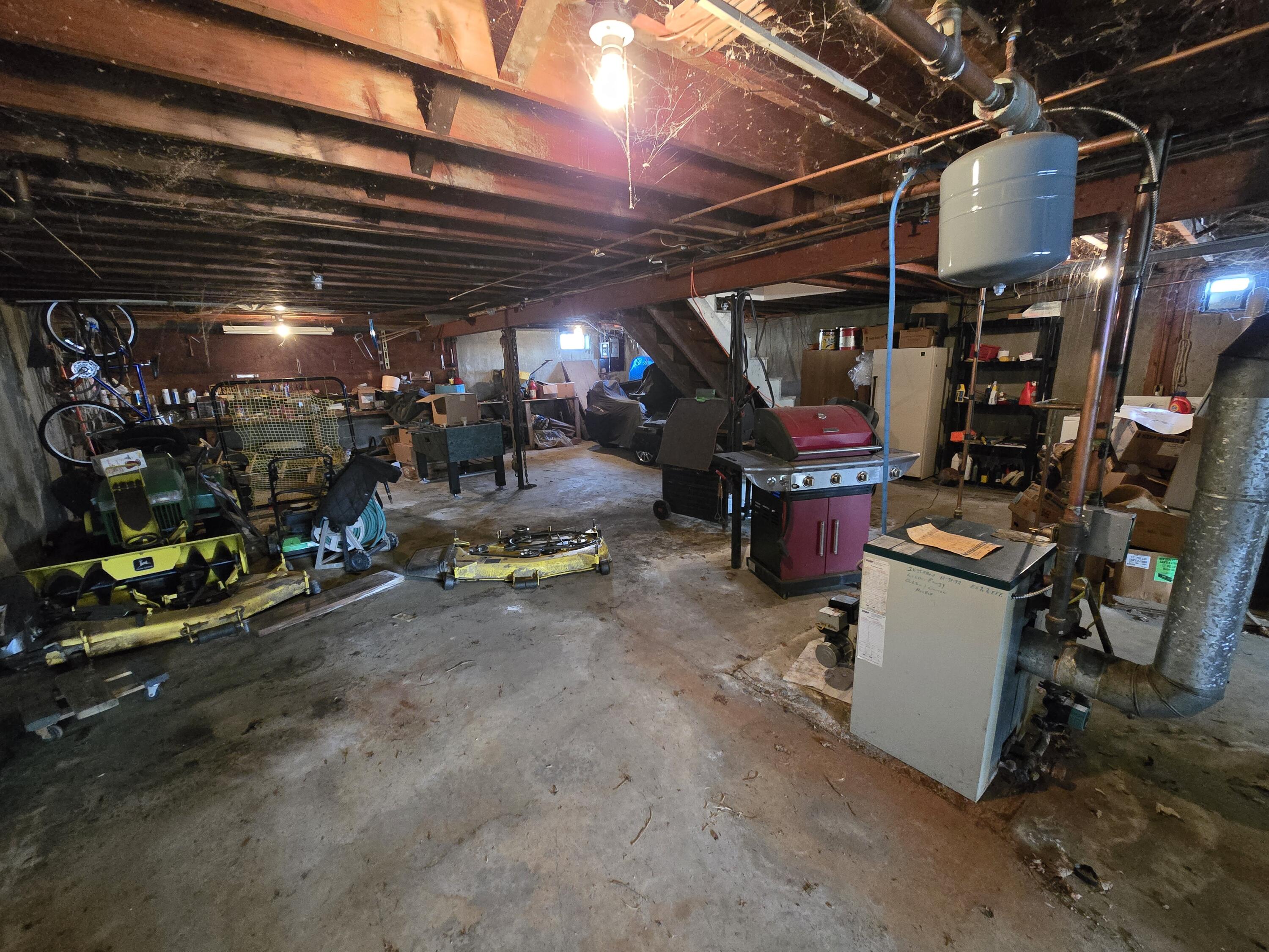 129 West Hill Road Gardiner, ME 04345 - Photo 37 of 39 20260315_122419