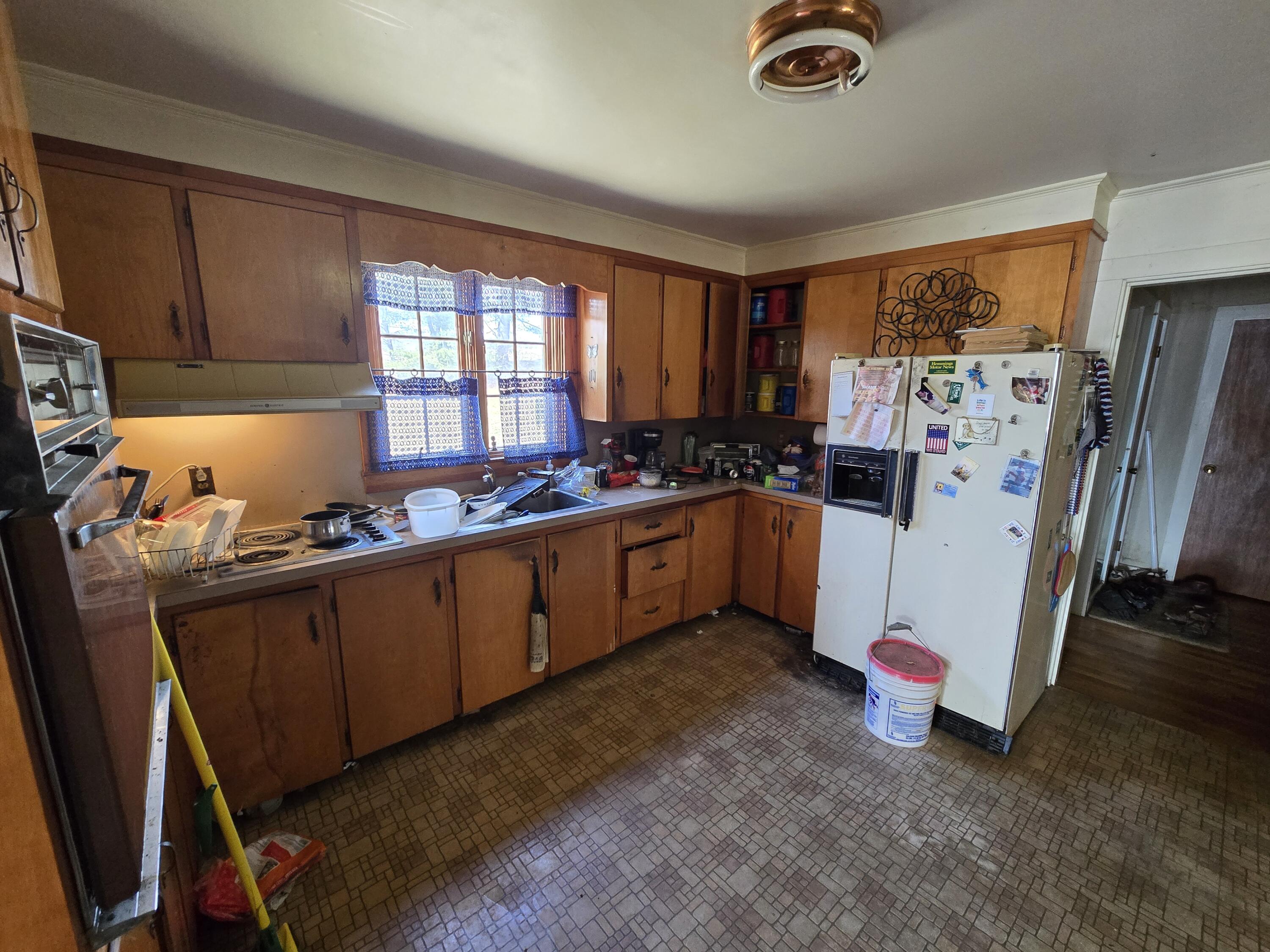 129 West Hill Road Gardiner, ME 04345 - Photo 7 of 39 20260315_121725
