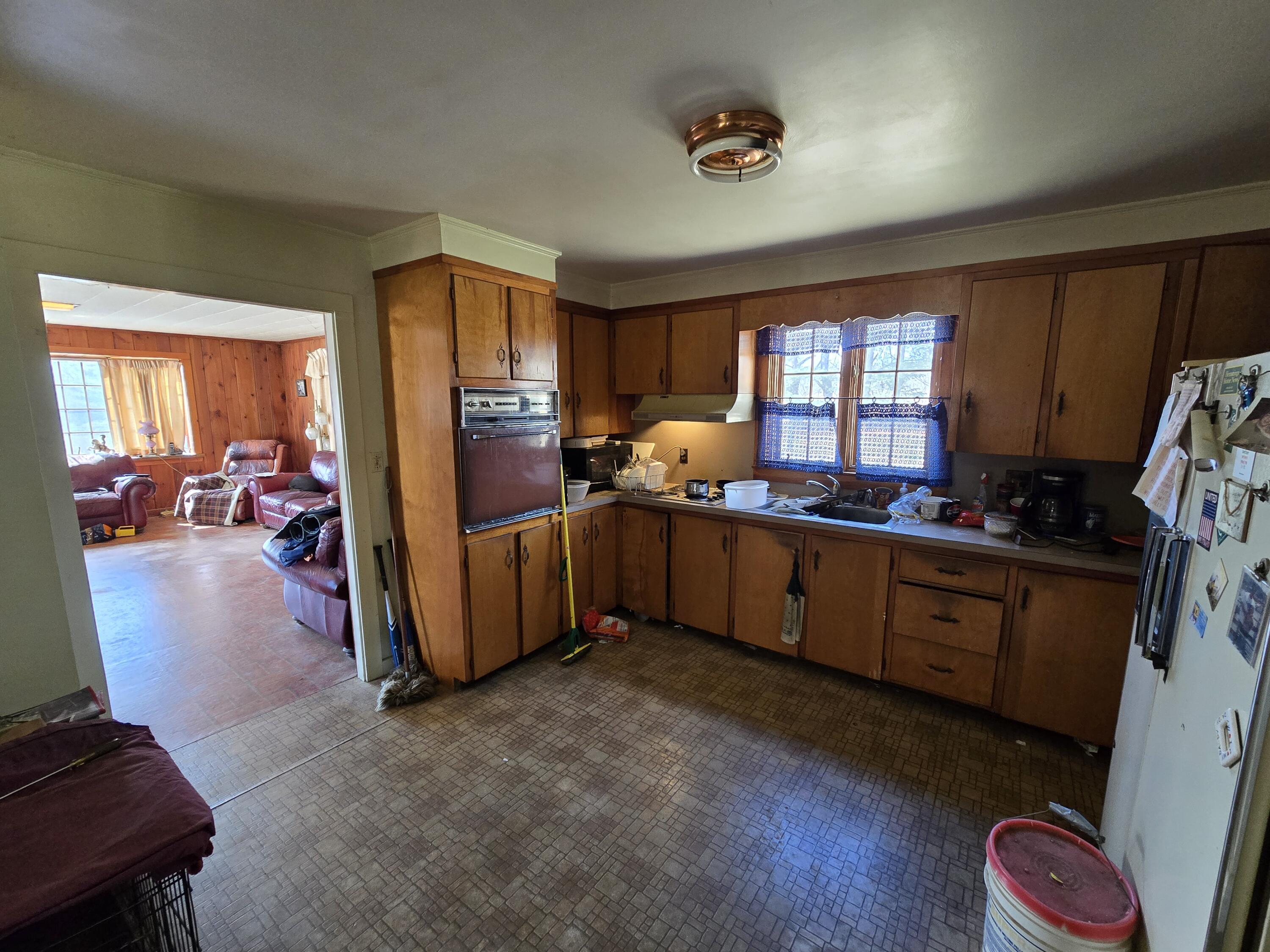 129 West Hill Road Gardiner, ME 04345 - Photo 8 of 39 20260315_121816