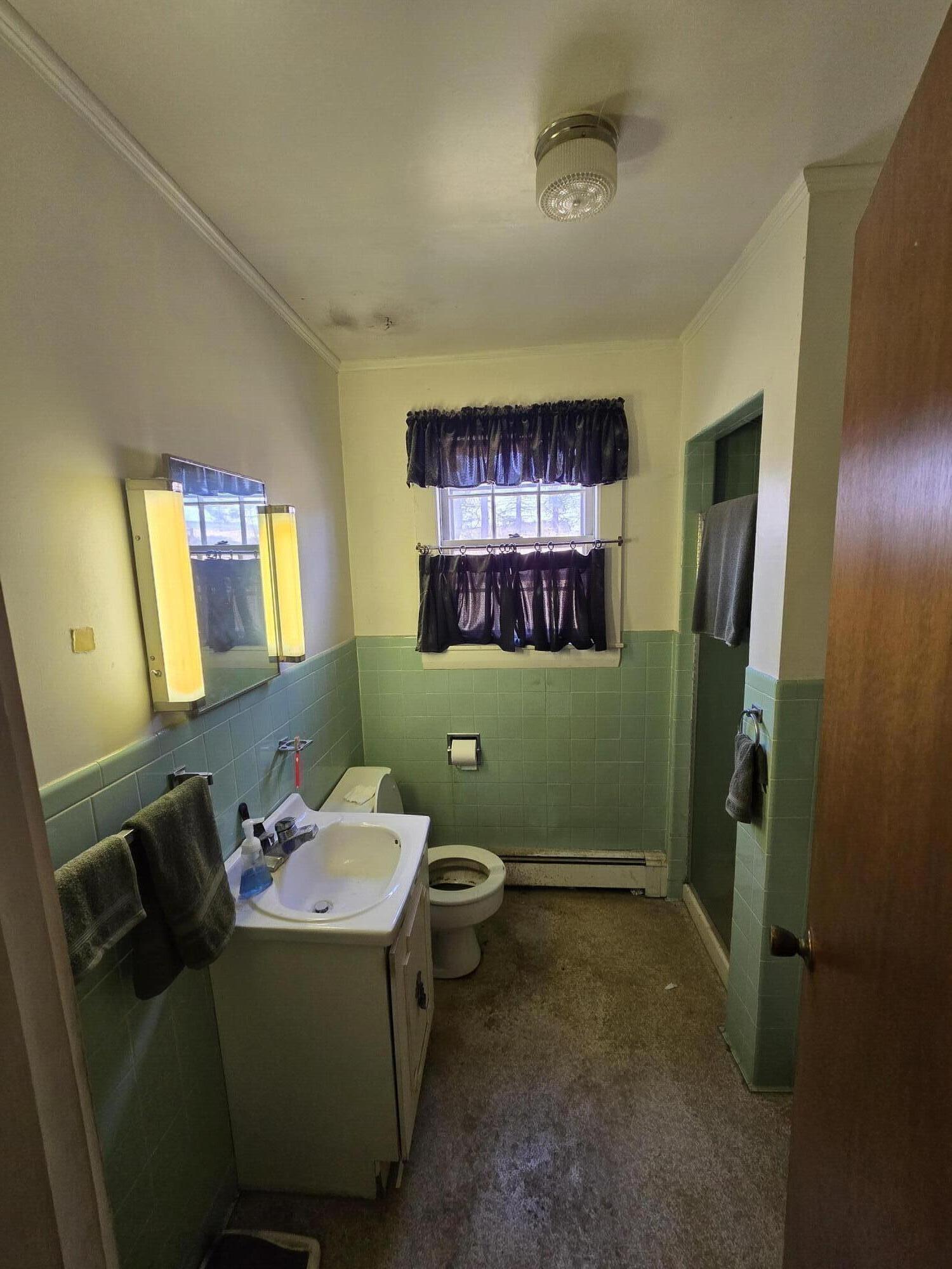 129 West Hill Road Gardiner, ME 04345 - Photo 10 of 39 20260315_121748