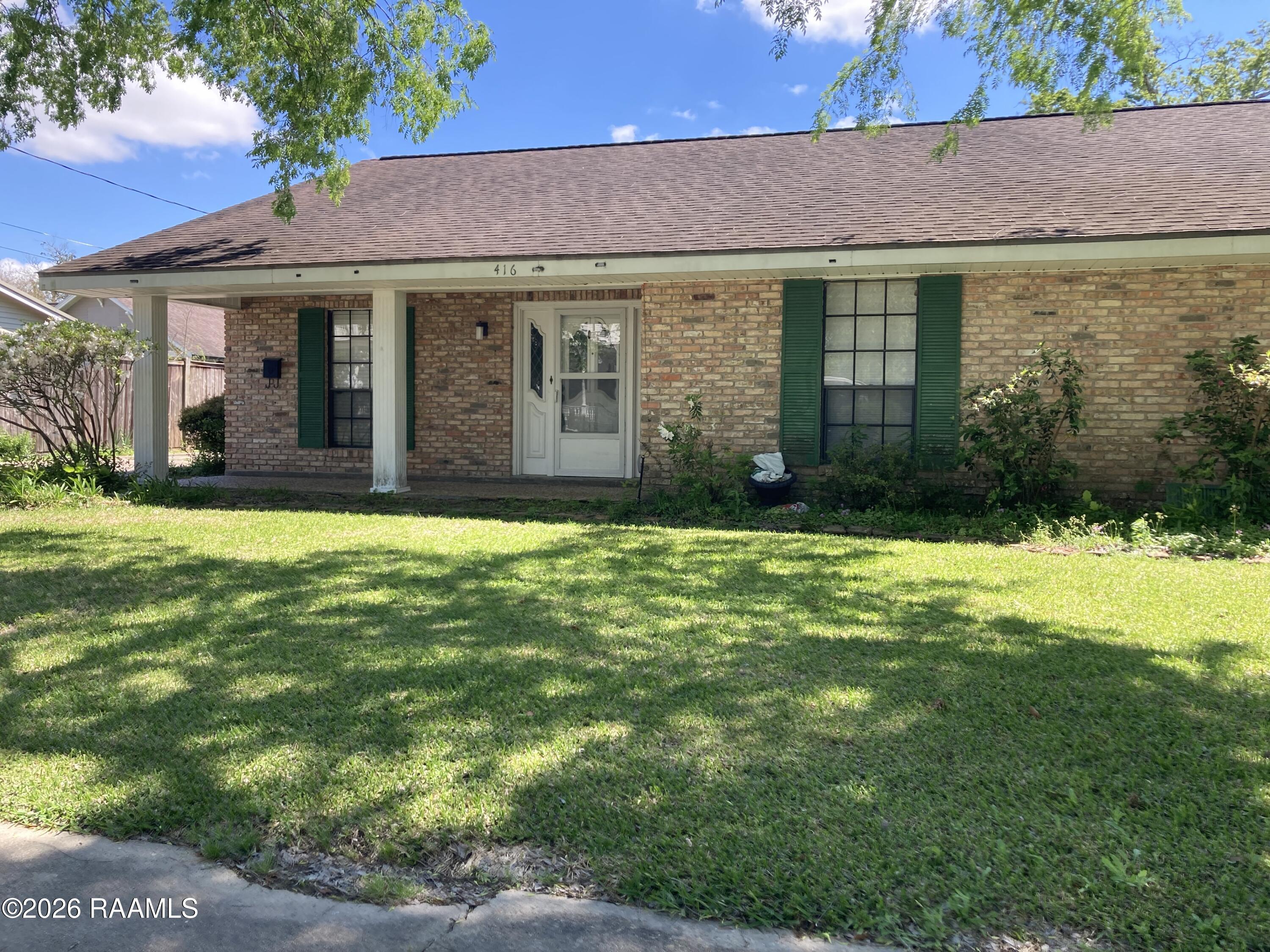 416 East 5th Street Crowley, LA 70526 - Photo 2 of 35 IMG_0842