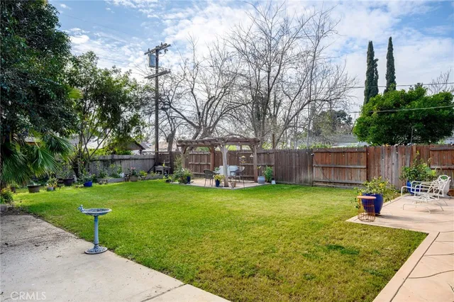$3,200 | 16026 Valerio Street, Van Nuys, CA 91406