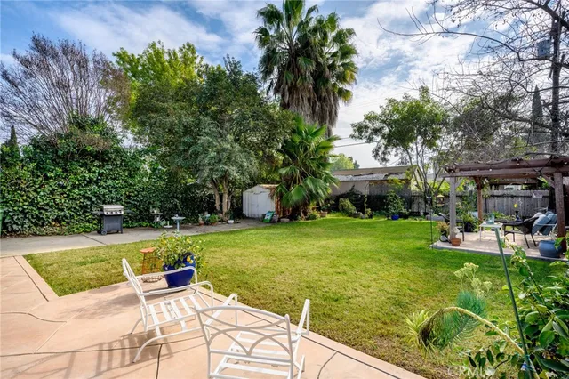 $3,200 | 16026 Valerio Street, Van Nuys, CA 91406