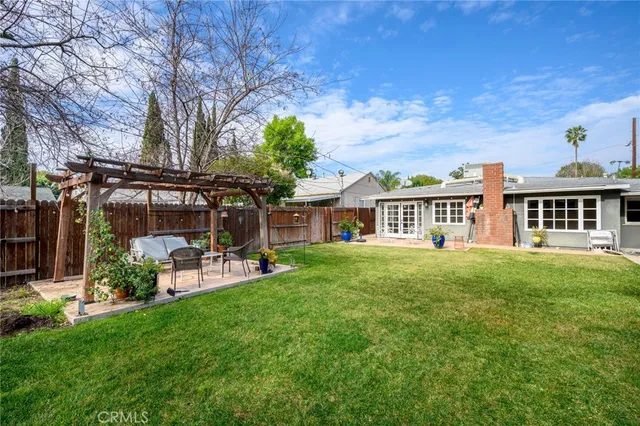 $3,200 | 16026 Valerio Street, Van Nuys, CA 91406