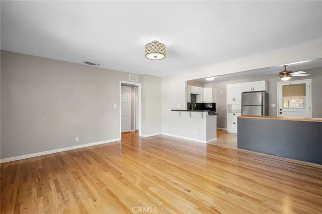 $3,200 | 16026 Valerio Street, Van Nuys, CA 91406