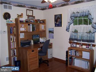 161 Snyder Road Pottstown, PA 19464 - Photo 11 of 12 Office / Study