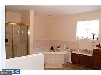 161 Snyder Road Pottstown, PA 19464 - Photo 9 of 12 Bathroom