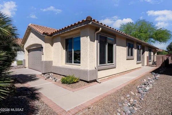 $355,000 | 9511 North Twinkling Shadows Way, Tucson, AZ 85743