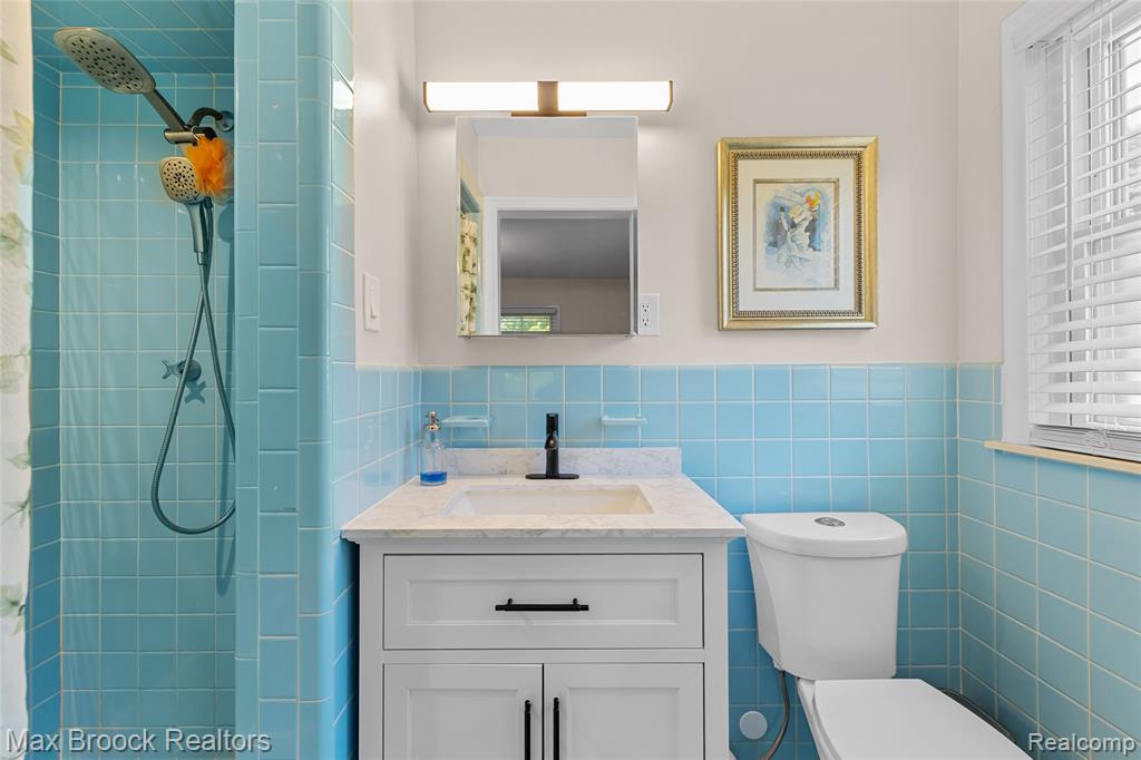 171 South Glengarry Road Bloomfield Hills, MI 48301 - Photo 16 of 26
