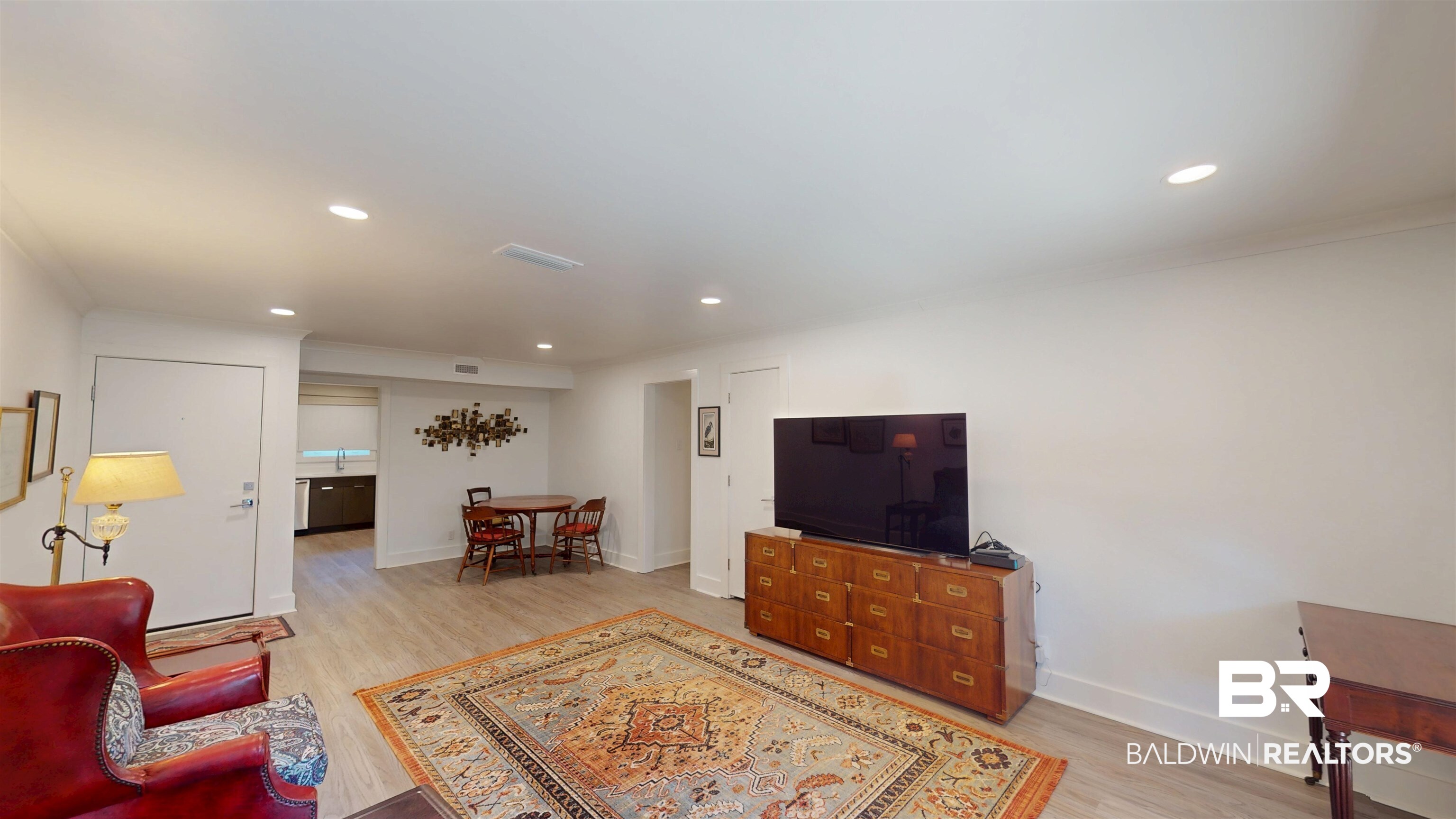 3655 Old Shell Road, Unit 219 Mobile, AL 36608 - Photo 5 of 25 Living area featuring light wood-type flooring and recessed lighting