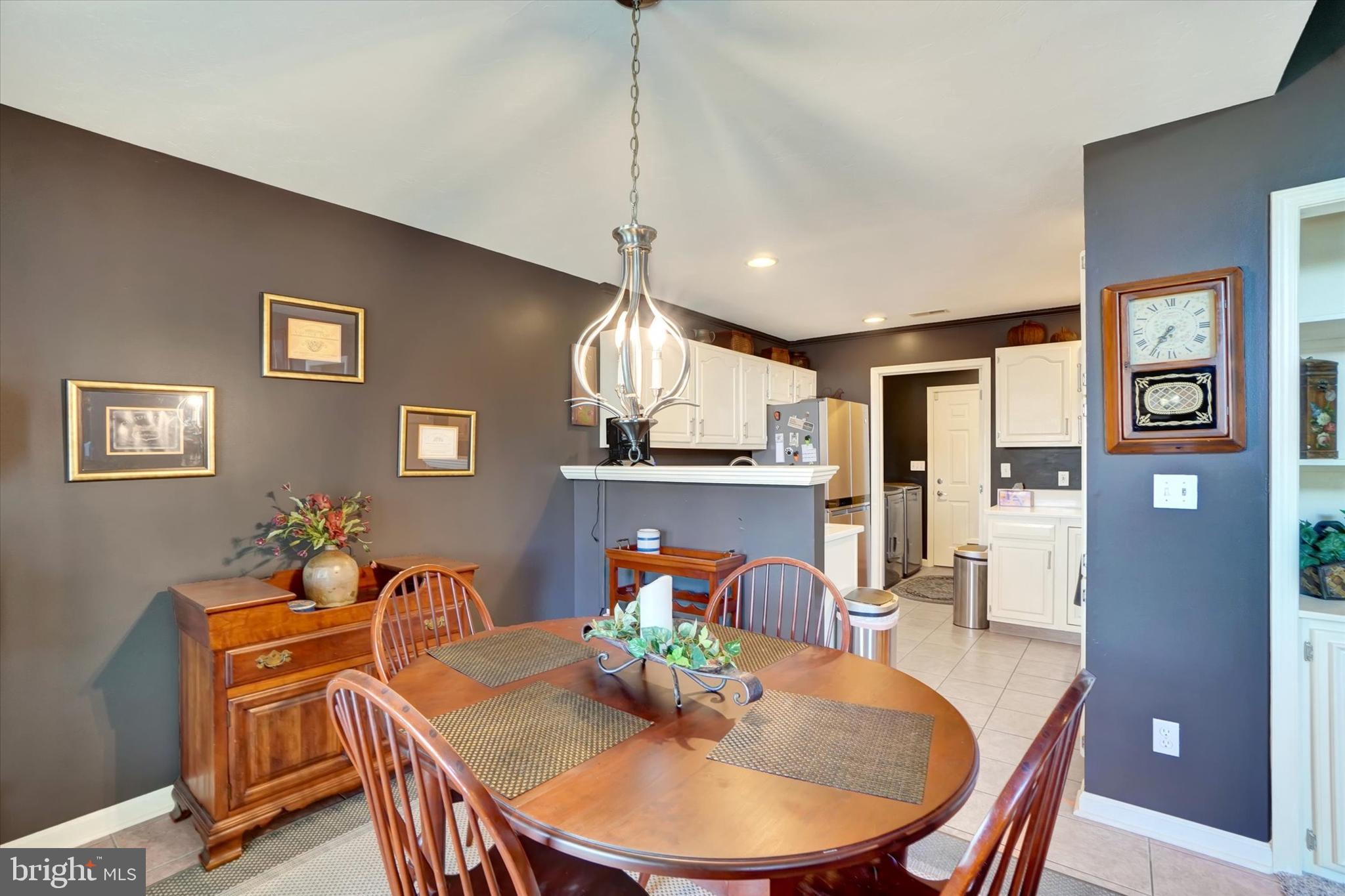 331 Clark's Way York, PA 17403 - Photo 6 of 28 Gallery Image 6