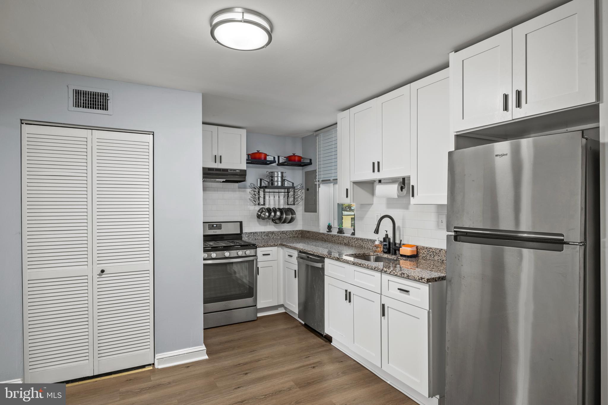 2207 Callow Avenue, Unit 3 Baltimore, MD 21217 - Photo 6 of 19 Kitchen