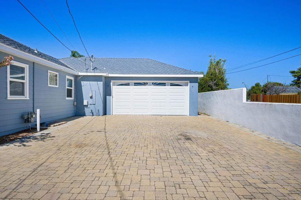 2548 Mesa Drive Oceanside, CA 92054 - Photo 26 of 33 a view of empty room