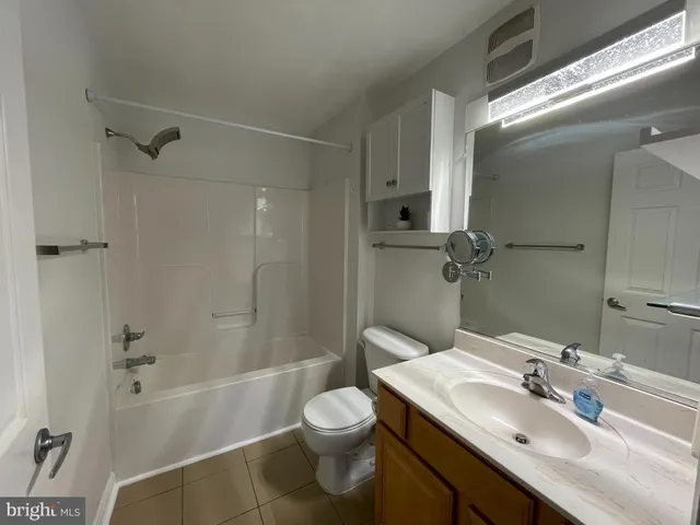 $2,200 | 501 Garrison Woods Drive, Unit 303, Stafford, VA 22556