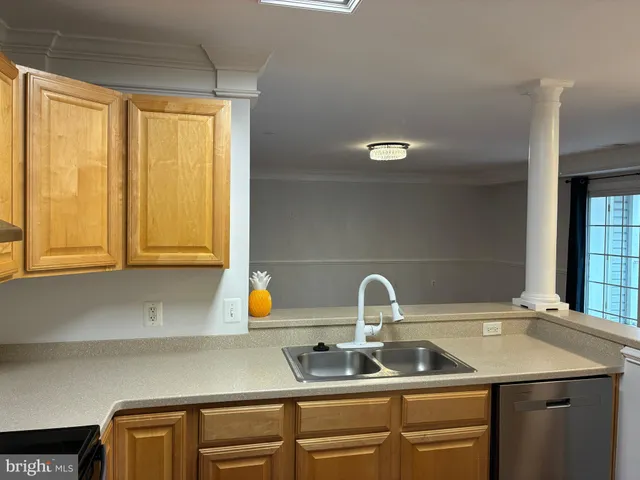 $2,200 | 501 Garrison Woods Drive, Unit 303, Stafford, VA 22556