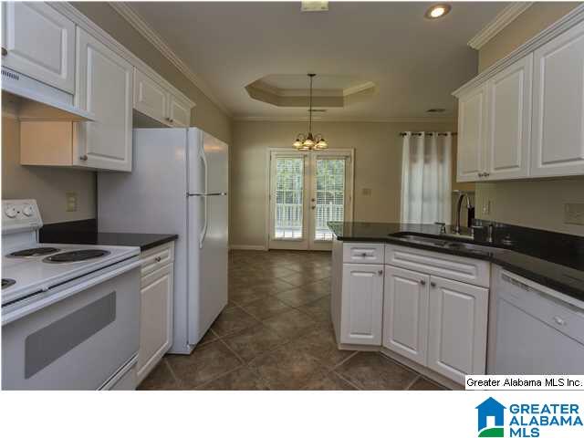 113 Amanda Place Pelham, AL 35124 - Photo 2 of 28