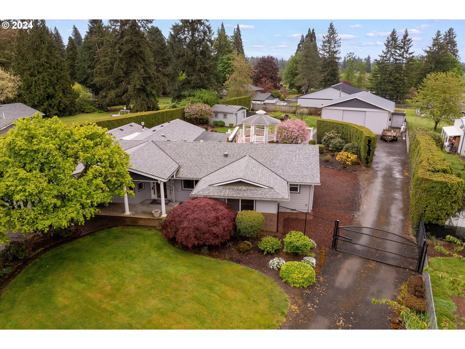 28586 Southeast Haley Road Boring, OR 97009 - Photo 3 of 47 Gallery Image 3