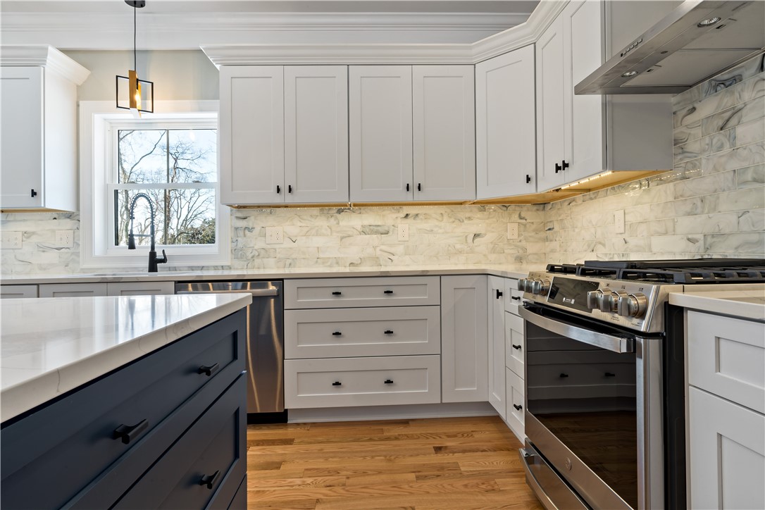 41 Old Farm Road Little Compton, RI 02837 - Photo 5 of 46