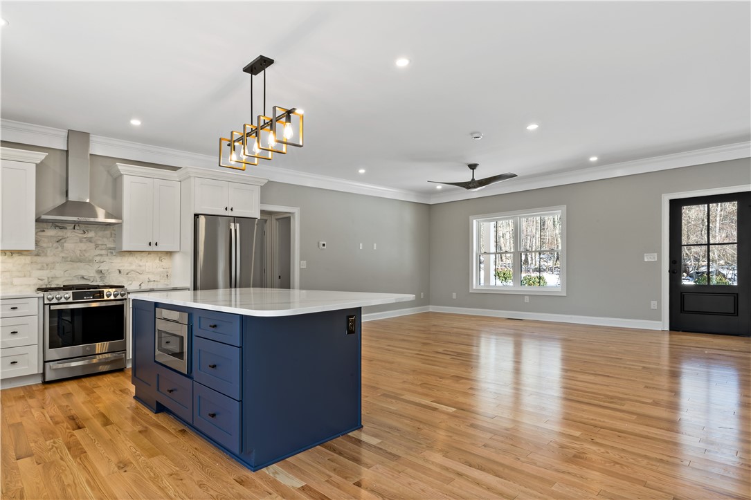 41 Old Farm Road Little Compton, RI 02837 - Photo 9 of 46