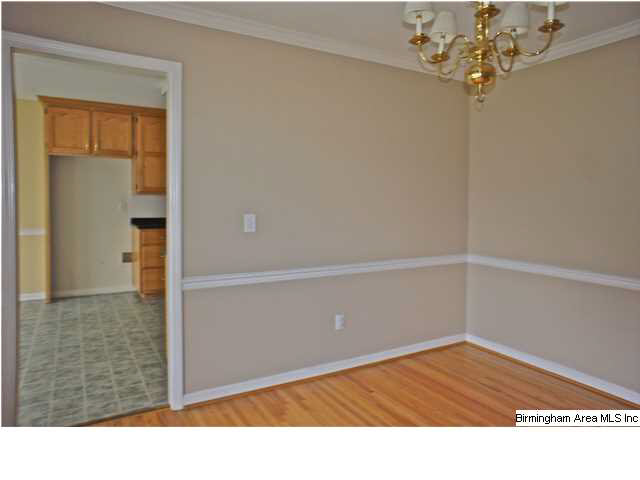 716 Jason Circle Center Point, AL 35215 - Photo 10 of 32
